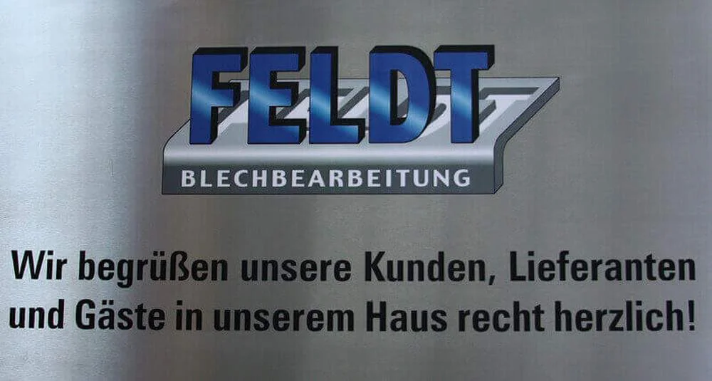 Unsere Willkommensplatte mit unserem Logo