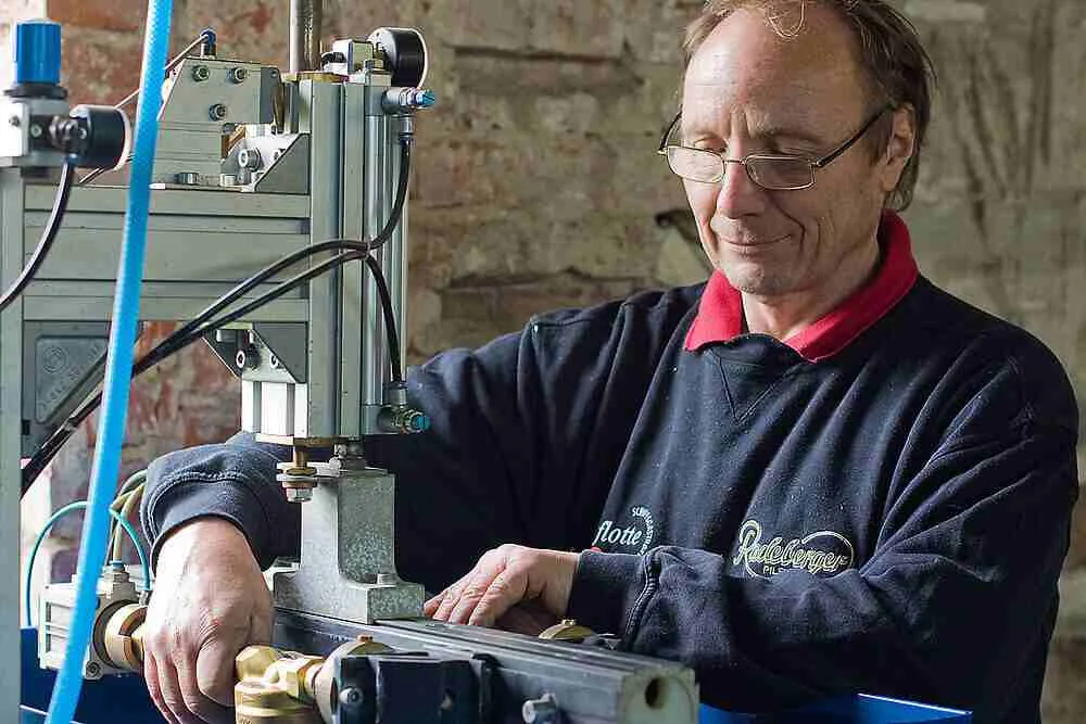 Mitarbeiter während der Arbeit